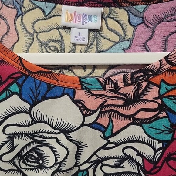 Large floral top - Picture 3 of 3